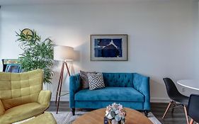 The Benetton Suite-Squareone 1Br+Den+1Pkg